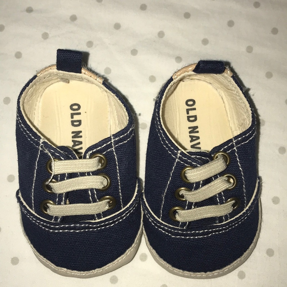 Old navy newborn shoes